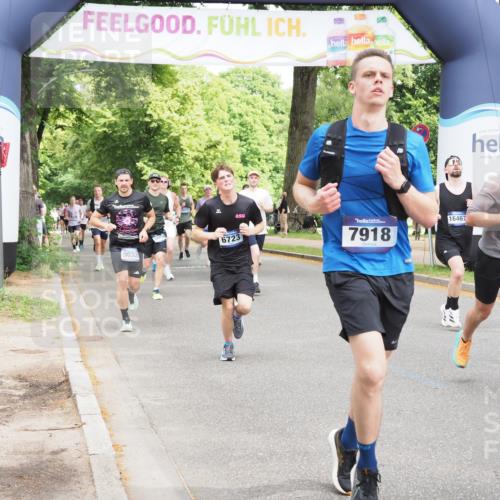 29.06.2025 - hella hamburg halbmarathon MichiJ http://msf.ph/oto/8346354 29.06.2025 10:40:38 Zwischen KM18-KM19 3334, 3999, 6723, 7232, 7918, 9032, 11009, 11333, 12490, 12607, 13033, 13803, 13865, 14239, 16467, 16780, 18487 meine-sportfotos.de