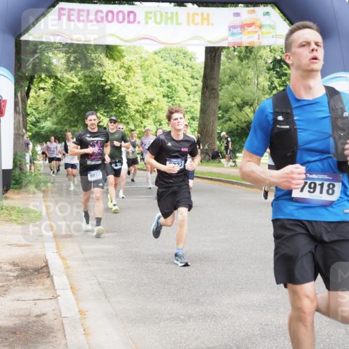 29.06.2025 - hella hamburg halbmarathon MichiJ http://msf.ph/oto/8346416 29.06.2025 10:40:38 Zwischen KM18-KM19 3334, 3999, 6723, 7232, 7918, 9032, 11009, 11333, 12490, 12607, 13033, 13803, 13865, 14239, 16467, 16780, 18487 meine-sportfotos.de