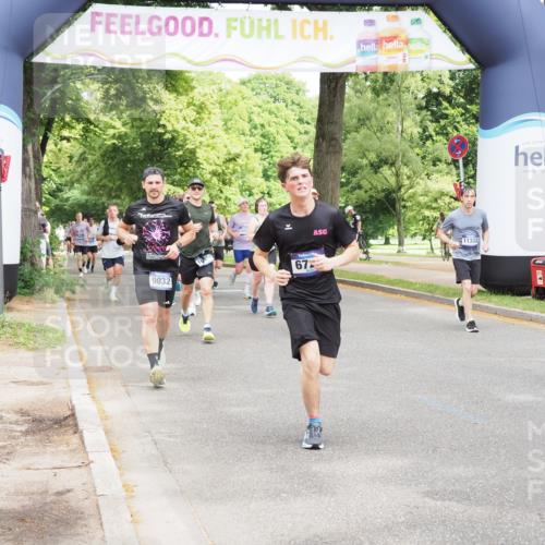 29.06.2025 - hella hamburg halbmarathon MichiJ http://msf.ph/oto/8346497 29.06.2025 10:40:39 Zwischen KM18-KM19 3334, 3999, 6723, 7918, 9032, 10724, 11009, 11333, 12490, 12607, 13033, 13803, 13865, 14239, 16467, 16780, 18487 meine-sportfotos.de