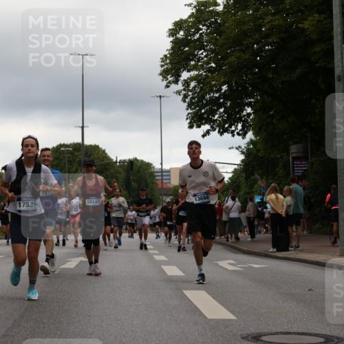 29.06.2025 - hella hamburg halbmarathon Yannick Fuchs http://msf.ph/oto/8346512 29.06.2025 10:52:28 20KM 1319, 1833, 2159, 2250, 2619, 2711, 2996, 3251, 4550, 4767, 5675, 6592, 7659, 7856, 8089, 9230, 9553, 9555, 9835, 10020, 10268, 10319, 10518, 10539, 10703, 11394, 11605, 11808, 11846, 12378, 12495, 12734, 12735, 12809, 12879, 13287, 13512, 13654, 13694, 14355, 14673, 15197, 15527, 16189, 16409, 17531, 17665, 17814, 17839, 17967, 18682, 18727, 18833, 18985, 19002, 19003 meine-sportfotos.de