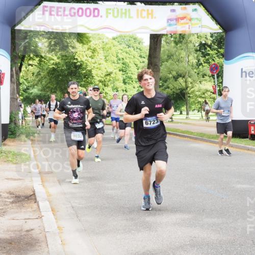 29.06.2025 - hella hamburg halbmarathon MichiJ http://msf.ph/oto/8346532 29.06.2025 10:40:39 Zwischen KM18-KM19 3334, 3999, 6723, 7918, 9032, 10724, 11009, 11333, 12490, 12607, 13033, 13803, 13865, 14239, 16467, 16780, 18487 meine-sportfotos.de