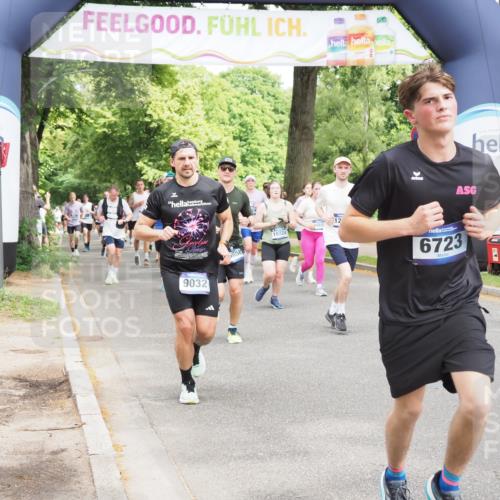 29.06.2025 - hella hamburg halbmarathon MichiJ http://msf.ph/oto/8346742 29.06.2025 10:40:40 Zwischen KM18-KM19 3334, 3999, 6723, 7918, 8335, 9032, 10724, 11009, 11333, 11689, 12607, 13033, 13803, 13865, 14239, 16467, 16780, 18418, 18487 meine-sportfotos.de