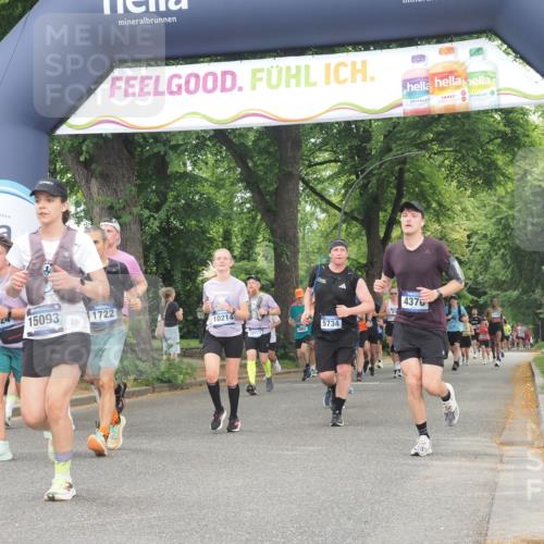 29.06.2025 - hella hamburg halbmarathon KatJ http://msf.ph/oto/8346743 29.06.2025 10:49:48 Zwischen KM18-KM19 1126, 1722, 1724, 4370, 4665, 5734, 6311, 8469 meine-sportfotos.de