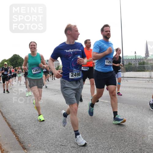 29.06.2025 - hella hamburg halbmarathon Lena Gebhardt http://msf.ph/oto/8346895 29.06.2025 10:38:30 Lombardsbrücke 5735, 12677, 20, 3841, 2498, 3094, 1267, 15101, 56, 1196, 1394, 1457, 1596, 1721, 1742, 1791, 1901, 1966, 2113, 2151, 2498, 2576, 2660, 2693, 2786, 3010, 3094, 3095, 3216, 3242, 3286, 3323, 3338, 3635, 3636, 3716, 3726, 3777, 3841, 3927, 4028, 4139, 4155, 4159, 4259, 4260, 4316, 4414, 4883, 4921, 5085, 5089, 5155, 5300, 5617, 5684, 5713, 5735, 5913, 6199, 6200, 6695, 6696, 6751, 6875, 6930, 7117, 7118, 7148, 7165, 7371, 7552, 7561, 7629, 7692, 7849, 7868, 7914, 8367 meine-sportfotos.de