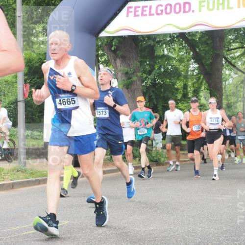 29.06.2025 - hella hamburg halbmarathon KatJ http://msf.ph/oto/8346945 29.06.2025 10:49:51 Zwischen KM18-KM19 1126, 1334, 1573, 1722, 1724, 1881, 3001, 4370, 4665, 5734, 8469 meine-sportfotos.de