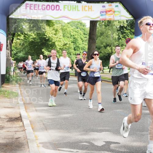 29.06.2025 - hella hamburg halbmarathon MichiJ http://msf.ph/oto/8347293 29.06.2025 10:40:43 Zwischen KM18-KM19 1267, 3334, 5077, 6723, 7509, 7918, 8335, 9032, 10549, 10724, 11009, 11333, 11689, 12607, 12910, 13297, 14239, 15497, 16467, 16780, 18418 meine-sportfotos.de