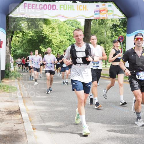 29.06.2025 - hella hamburg halbmarathon MichiJ http://msf.ph/oto/8347546 29.06.2025 10:40:45 Zwischen KM18-KM19 1267, 2771, 3334, 5077, 6723, 7509, 7918, 8335, 10263, 10549, 10724, 11009, 11333, 11689, 12607, 12910, 13297, 14239, 15061, 15497, 16467, 18418 meine-sportfotos.de