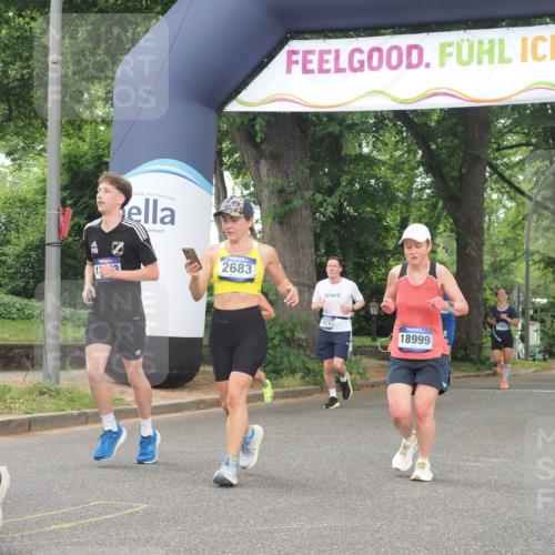 29.06.2025 - hella hamburg halbmarathon KatJ http://msf.ph/oto/8347574 29.06.2025 10:49:58 Zwischen KM18-KM19 1254, 1334, 1464, 1573, 2683, 3001, 3921, 4538, 5384 meine-sportfotos.de