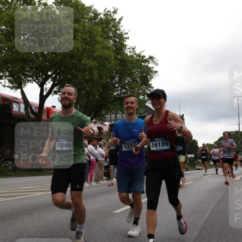 29.06.2025 - hella hamburg halbmarathon Yannick Fuchs http://msf.ph/oto/8347619 29.06.2025 10:52:31 20KM 1319, 1833, 2159, 2250, 2619, 2711, 2996, 4550, 4767, 5675, 6592, 6860, 7659, 7856, 8089, 8392, 9156, 9230, 9353, 9553, 9555, 9835, 10020, 10268, 10319, 10518, 10539, 10703, 11394, 11605, 11808, 11846, 12495, 12734, 12735, 12809, 13287, 13512, 13654, 13694, 14355, 14673, 15197, 16189, 16206, 16409, 16922, 16924, 17531, 17665, 17782, 17814, 17839, 17931, 17967, 18556, 18682, 18727, 18833, 18985, 19002, 19003 meine-sportfotos.de