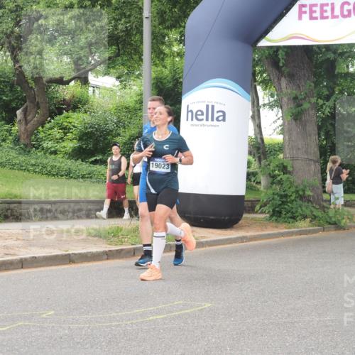 29.06.2025 - hella hamburg halbmarathon KatJ http://msf.ph/oto/8347741 29.06.2025 10:50:03 Zwischen KM18-KM19 1427, 1464, 2683, 4538, 7243 meine-sportfotos.de