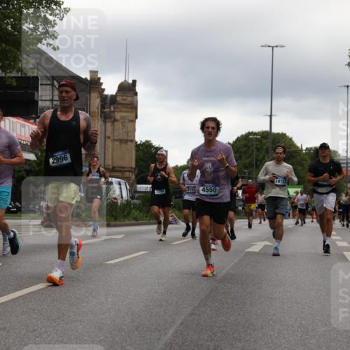29.06.2025 - hella hamburg halbmarathon Yannick Fuchs http://msf.ph/oto/8347866 29.06.2025 10:52:32 20KM 1319, 1833, 2159, 2250, 2619, 2711, 2996, 4550, 4767, 5675, 6592, 6860, 7659, 7856, 8089, 8392, 9156, 9353, 9553, 9555, 9835, 10020, 10268, 10319, 10518, 10539, 10703, 11394, 11605, 11808, 11846, 12495, 12734, 12735, 12809, 13287, 13512, 13654, 13694, 14355, 14673, 15197, 16189, 16206, 16409, 16922, 16924, 17531, 17665, 17782, 17814, 17839, 17931, 17967, 18556, 18682, 18727, 18833, 18985, 19002, 19003 meine-sportfotos.de
