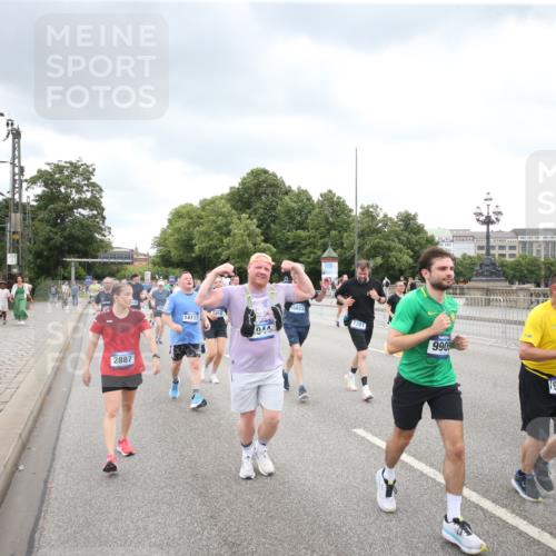 29.06.2025 - hella hamburg halbmarathon Jannik Wohlers http://msf.ph/oto/8347924 29.06.2025 10:56:27 Lombardsbrücke 1207, 2932, 3348, 3387, 3418, 3485, 3516, 3517, 4094, 4118, 4568, 4569, 5589, 5911, 5944, 6284, 6348, 6349, 7381, 7416, 7417, 8150, 8197, 9172, 9210, 9402, 9404, 9517, 9902, 9905, 10016, 10138, 10309, 10450, 10632, 11047, 12328, 12345, 12354, 12828, 12993, 13108, 13194, 13273, 13276, 13671, 13801, 13834, 14117, 14472, 14711, 15215, 15630, 15748, 15823 meine-sportfotos.de