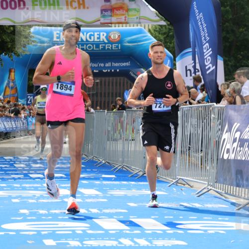 29.06.2025 - hella hamburg halbmarathon Strokosch-Dieckow http://msf.ph/oto/8347942 29.06.2025 10:32:13 Ziel 1894, 7272, 10876, 15826, 16065, 16736 meine-sportfotos.de