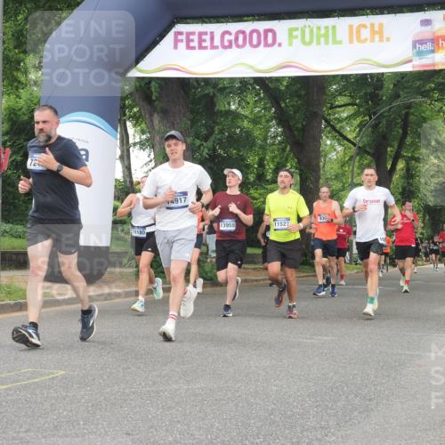 29.06.2025 - hella hamburg halbmarathon KatJ http://msf.ph/oto/8347970 29.06.2025 10:50:07 Zwischen KM18-KM19 1427, 7243 meine-sportfotos.de