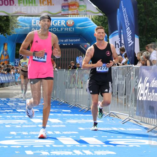 29.06.2025 - hella hamburg halbmarathon Strokosch-Dieckow http://msf.ph/oto/8347992 29.06.2025 10:32:13 Ziel 1894, 7272, 10876, 15826, 16065, 16736 meine-sportfotos.de
