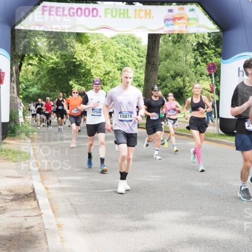 29.06.2025 - hella hamburg halbmarathon MichiJ http://msf.ph/oto/8348286 29.06.2025 10:40:47 Zwischen KM18-KM19 1267, 2058, 2771, 5077, 7509, 8335, 10263, 10549, 10724, 11689, 12910, 13297, 15061, 15497, 15879, 18418, 18666 meine-sportfotos.de