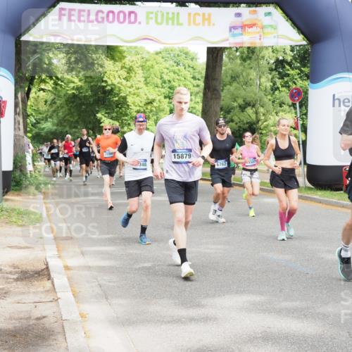 29.06.2025 - hella hamburg halbmarathon MichiJ http://msf.ph/oto/8348336 29.06.2025 10:40:48 Zwischen KM18-KM19 1267, 2058, 2771, 5077, 7509, 8335, 10263, 10549, 11689, 12910, 13297, 13327, 15061, 15497, 15879, 15946, 17348, 18418, 18666 meine-sportfotos.de