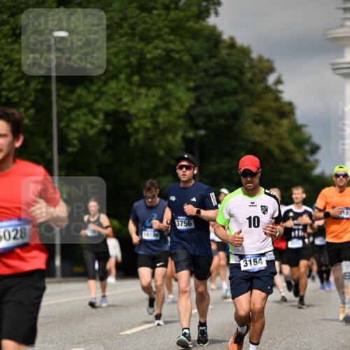 29.06.2025 - hella hamburg halbmarathon Dr. Thomas Lammeyer http://msf.ph/oto/8348407 29.06.2025 10:18:23 Kennedybrücke 1071, 1131, 1406, 1480, 2990, 3020, 3025, 3154, 3728, 3756, 3834, 3939, 5191, 5546, 5670, 6028, 6083, 6366, 6717, 7209, 7442, 7802, 7840, 7991, 8055, 8147, 8409, 9173, 9663, 10224, 10610, 10977, 11355 meine-sportfotos.de