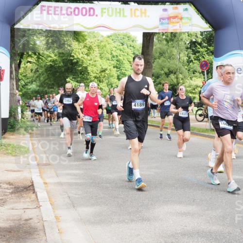 29.06.2025 - hella hamburg halbmarathon MichiJ http://msf.ph/oto/8348461 29.06.2025 10:40:53 Zwischen KM18-KM19 1502, 2058, 2099, 4189, 4299, 4938, 6762, 7478, 9537, 9791, 11430, 13327, 14323, 15061, 15146, 15179, 15879, 15946, 16623, 17348, 18666 meine-sportfotos.de