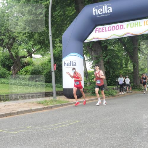 29.06.2025 - hella hamburg halbmarathon KatJ http://msf.ph/oto/8348462 29.06.2025 10:20:43 Zwischen KM18-KM19  meine-sportfotos.de