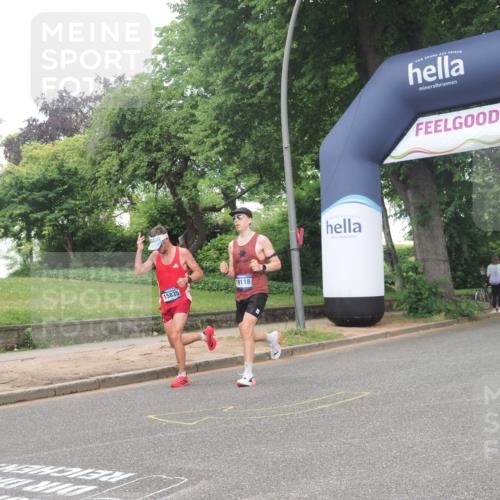 29.06.2025 - hella hamburg halbmarathon KatJ http://msf.ph/oto/8348585 29.06.2025 10:20:45 Zwischen KM18-KM19  meine-sportfotos.de