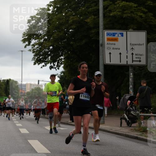 29.06.2025 - hella hamburg halbmarathon Yannick Fuchs http://msf.ph/oto/8348667 29.06.2025 10:52:34 20KM 1319, 1833, 2159, 2250, 2619, 2711, 2996, 4550, 4767, 5675, 6860, 7659, 7856, 8089, 8392, 9156, 9353, 9553, 9555, 9835, 10020, 10268, 10319, 10518, 10539, 10703, 10915, 11394, 11605, 11808, 11846, 12495, 12734, 12735, 12809, 13287, 13512, 13654, 13694, 14355, 14673, 15197, 16189, 16206, 16409, 16922, 16924, 17531, 17665, 17782, 17810, 17814, 17839, 17852, 17931, 17967, 18556, 18682, 18727, 18730, 18833, 18985, 19002, 19003 meine-sportfotos.de
