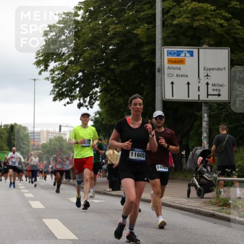 29.06.2025 - hella hamburg halbmarathon Yannick Fuchs http://msf.ph/oto/8348748 29.06.2025 10:52:34 20KM 1319, 1833, 2159, 2250, 2619, 2711, 2996, 4550, 4767, 5675, 6860, 7659, 7856, 8089, 8392, 9156, 9353, 9553, 9555, 9835, 10020, 10268, 10319, 10518, 10539, 10703, 10915, 11394, 11605, 11808, 11846, 12495, 12734, 12735, 12809, 13287, 13512, 13654, 13694, 14355, 14673, 15197, 16189, 16206, 16409, 16922, 16924, 17531, 17665, 17782, 17810, 17814, 17839, 17852, 17931, 17967, 18556, 18682, 18727, 18730, 18833, 18985, 19002, 19003 meine-sportfotos.de