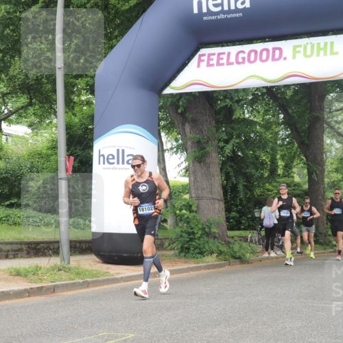 29.06.2025 - hella hamburg halbmarathon KatJ http://msf.ph/oto/8348792 29.06.2025 10:20:47 Zwischen KM18-KM19  meine-sportfotos.de