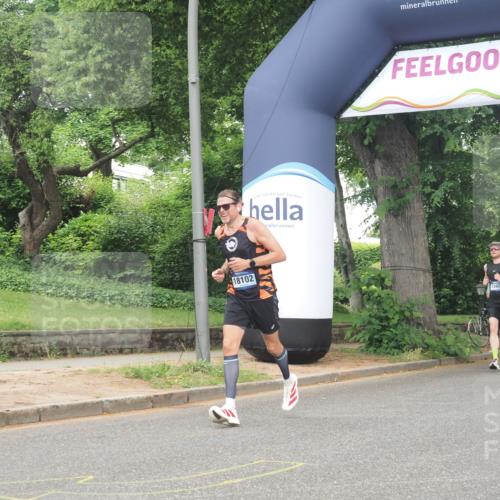 29.06.2025 - hella hamburg halbmarathon KatJ http://msf.ph/oto/8348860 29.06.2025 10:20:47 Zwischen KM18-KM19  meine-sportfotos.de