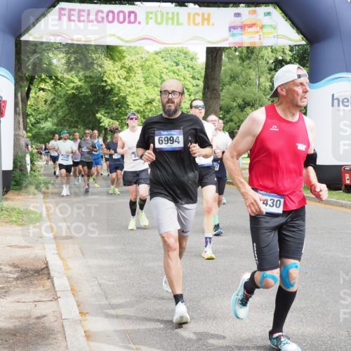 29.06.2025 - hella hamburg halbmarathon MichiJ http://msf.ph/oto/8348864 29.06.2025 10:40:55 Zwischen KM18-KM19 1502, 2099, 2884, 3103, 3310, 4189, 4299, 4938, 6762, 6994, 7147, 7478, 9537, 9791, 11430, 11992, 13327, 14323, 15146, 15179, 15946, 16623, 16750, 17348, 18143 meine-sportfotos.de