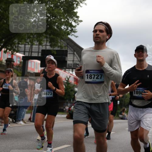 29.06.2025 - hella hamburg halbmarathon Yannick Fuchs http://msf.ph/oto/8348890 29.06.2025 10:52:34 20KM 1319, 1833, 2159, 2250, 2619, 2711, 2996, 4550, 4767, 5675, 6860, 7659, 7856, 8089, 8392, 9156, 9353, 9553, 9555, 9835, 10020, 10268, 10319, 10518, 10539, 10703, 10915, 11394, 11605, 11808, 11846, 12495, 12734, 12735, 12809, 13287, 13512, 13654, 13694, 14355, 14673, 15197, 16189, 16206, 16409, 16922, 16924, 17531, 17665, 17782, 17810, 17814, 17839, 17852, 17931, 17967, 18556, 18682, 18727, 18730, 18833, 18985, 19002, 19003 meine-sportfotos.de