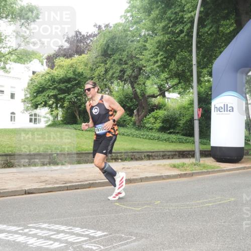 29.06.2025 - hella hamburg halbmarathon KatJ http://msf.ph/oto/8348988 29.06.2025 10:20:48 Zwischen KM18-KM19  meine-sportfotos.de