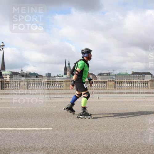 29.06.2025 - hella hamburg halbmarathon Lena Gebhardt http://msf.ph/oto/8349042 29.06.2025 09:09:14 Lombardsbrücke  meine-sportfotos.de