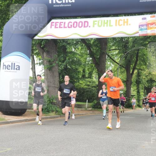 29.06.2025 - hella hamburg halbmarathon KatJ http://msf.ph/oto/8349154 29.06.2025 10:50:24 Zwischen KM18-KM19 3919, 7290, 7717 meine-sportfotos.de