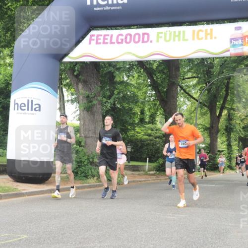 29.06.2025 - hella hamburg halbmarathon KatJ http://msf.ph/oto/8349174 29.06.2025 10:50:25 Zwischen KM18-KM19 1316, 3919, 7717 meine-sportfotos.de
