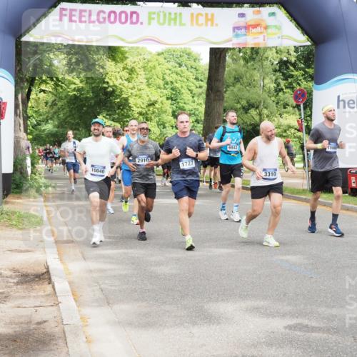29.06.2025 - hella hamburg halbmarathon MichiJ http://msf.ph/oto/8349229 29.06.2025 10:40:58 Zwischen KM18-KM19 1502, 1727, 2070, 2884, 3103, 3310, 4189, 4299, 4938, 6942, 6994, 7147, 9537, 11430, 11992, 13997, 14323, 15146, 15179, 15980, 16623, 16750, 18143, 18720 meine-sportfotos.de