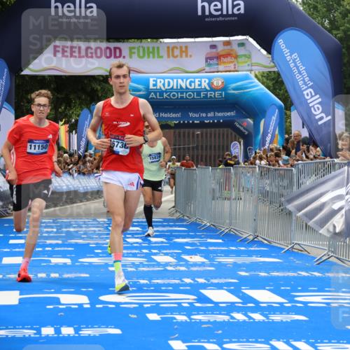 29.06.2025 - hella hamburg halbmarathon Strokosch-Dieckow http://msf.ph/oto/8349268 29.06.2025 10:32:06 Ziel 1407, 1686, 1894, 11150, 11370, 15826, 16505, 16736 meine-sportfotos.de