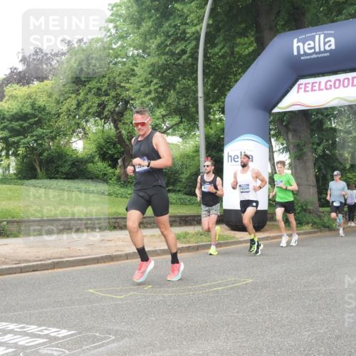 29.06.2025 - hella hamburg halbmarathon KatJ http://msf.ph/oto/8349329 29.06.2025 10:20:51 Zwischen KM18-KM19  meine-sportfotos.de
