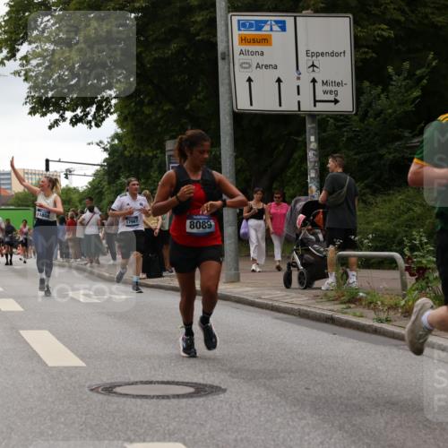 29.06.2025 - hella hamburg halbmarathon Yannick Fuchs http://msf.ph/oto/8349337 29.06.2025 10:52:38 20KM 1319, 1946, 1951, 2027, 2159, 2250, 2619, 2711, 2855, 2996, 4550, 4767, 5084, 5675, 6860, 7659, 8089, 8392, 9156, 9353, 9553, 9555, 9835, 10020, 10268, 10518, 10539, 10703, 10915, 11605, 11808, 11846, 12734, 12735, 12809, 13512, 13654, 13694, 14355, 14673, 14914, 16189, 16206, 16409, 16922, 16924, 17531, 17665, 17782, 17810, 17814, 17839, 17852, 17931, 17967, 18112, 18556, 18682, 18727, 18730, 18833, 18985, 19002, 19003 meine-sportfotos.de