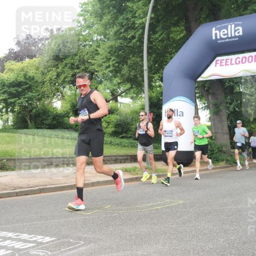 29.06.2025 - hella hamburg halbmarathon KatJ http://msf.ph/oto/8349355 29.06.2025 10:20:51 Zwischen KM18-KM19  meine-sportfotos.de