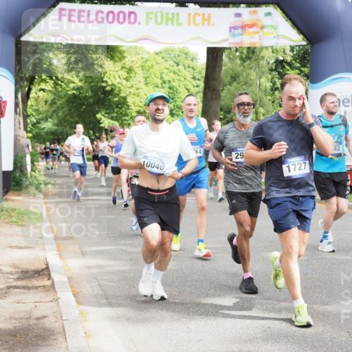 29.06.2025 - hella hamburg halbmarathon MichiJ http://msf.ph/oto/8349389 29.06.2025 10:41:00 Zwischen KM18-KM19 1030, 1482, 1502, 1727, 2070, 2884, 2910, 3103, 3310, 4189, 4299, 4938, 5866, 6942, 6994, 7147, 7864, 9142, 10040, 11992, 12909, 13397, 13997, 14036, 14323, 14592, 15980, 16623, 16750, 18134, 18143, 18720 meine-sportfotos.de