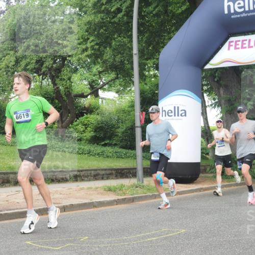 29.06.2025 - hella hamburg halbmarathon KatJ http://msf.ph/oto/8349465 29.06.2025 10:20:53 Zwischen KM18-KM19 6619, 7272 meine-sportfotos.de
