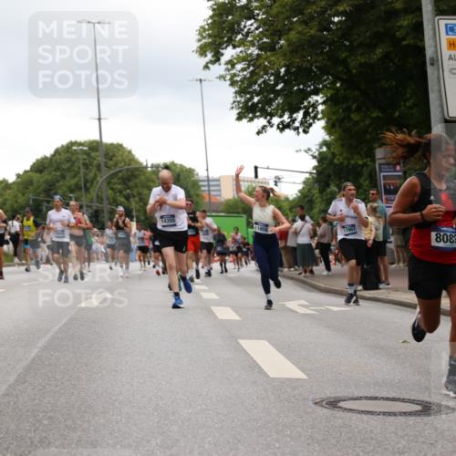 29.06.2025 - hella hamburg halbmarathon Yannick Fuchs http://msf.ph/oto/8349467 29.06.2025 10:52:38 20KM 1319, 1946, 1951, 2027, 2159, 2250, 2619, 2711, 2855, 2996, 4550, 4767, 5084, 5675, 6860, 7659, 8089, 8392, 9156, 9353, 9553, 9555, 9835, 10020, 10268, 10518, 10539, 10703, 10915, 11605, 11808, 11846, 12734, 12735, 12809, 13512, 13654, 13694, 14355, 14673, 14914, 16189, 16206, 16409, 16922, 16924, 17531, 17665, 17782, 17810, 17814, 17839, 17852, 17931, 17967, 18112, 18556, 18682, 18727, 18730, 18833, 18985, 19002, 19003 meine-sportfotos.de