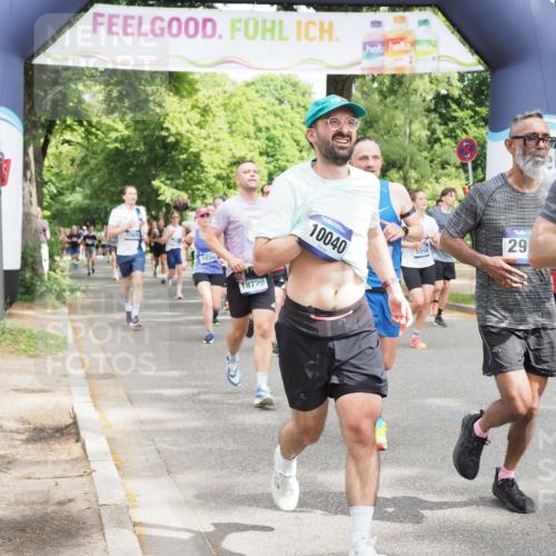 29.06.2025 - hella hamburg halbmarathon MichiJ http://msf.ph/oto/8349525 29.06.2025 10:41:00 Zwischen KM18-KM19 1030, 1482, 1502, 1727, 2070, 2884, 2910, 3103, 3310, 4189, 4299, 4938, 5866, 6942, 6994, 7147, 7864, 9142, 10040, 11992, 12909, 13397, 13997, 14036, 14323, 14592, 15980, 16623, 16750, 18134, 18143, 18720 meine-sportfotos.de