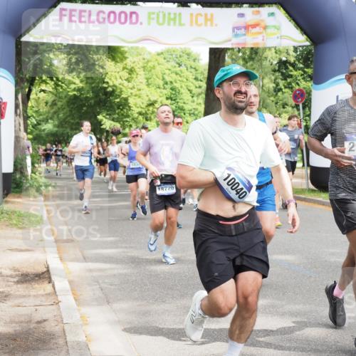 29.06.2025 - hella hamburg halbmarathon MichiJ http://msf.ph/oto/8349550 29.06.2025 10:41:00 Zwischen KM18-KM19 1030, 1482, 1502, 1727, 2070, 2884, 2910, 3103, 3310, 4189, 4299, 4938, 5866, 6942, 6994, 7147, 7864, 9142, 10040, 11992, 12909, 13397, 13997, 14036, 14323, 14592, 15980, 16623, 16750, 18134, 18143, 18720 meine-sportfotos.de