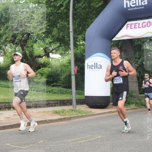 29.06.2025 - hella hamburg halbmarathon KatJ http://msf.ph/oto/8349659 29.06.2025 10:20:55 Zwischen KM18-KM19 6619, 7272 meine-sportfotos.de
