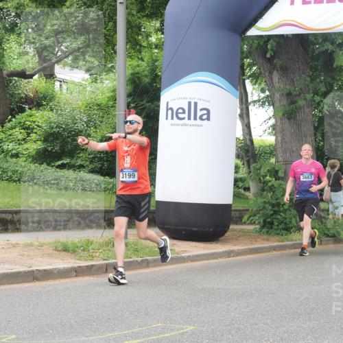 29.06.2025 - hella hamburg halbmarathon KatJ http://msf.ph/oto/8349664 29.06.2025 10:50:32 Zwischen KM18-KM19 1316, 3199 meine-sportfotos.de