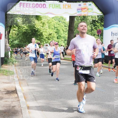 29.06.2025 - hella hamburg halbmarathon MichiJ http://msf.ph/oto/8349676 29.06.2025 10:41:01 Zwischen KM18-KM19 1030, 1482, 1502, 1727, 2070, 2346, 2884, 2910, 3103, 3310, 4299, 5866, 6942, 6994, 7147, 7864, 8487, 9142, 10040, 11992, 12909, 13397, 13997, 14036, 14323, 14592, 15980, 16750, 18134, 18143, 18590, 18720, 19067 meine-sportfotos.de