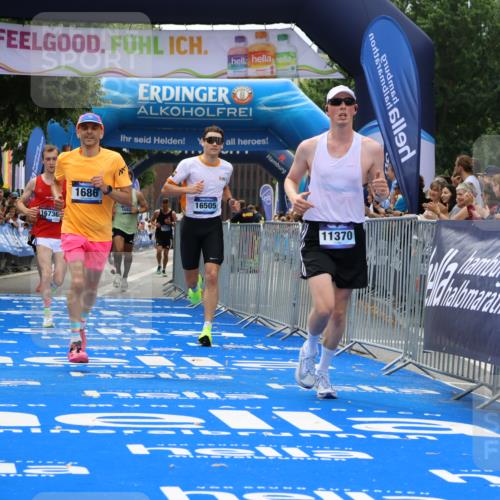 29.06.2025 - hella hamburg halbmarathon Strokosch-Dieckow http://msf.ph/oto/8349852 29.06.2025 10:32:03 Ziel 1407, 1686, 4129, 4698, 6619, 11150, 11199, 11370, 15826, 16505, 16736 meine-sportfotos.de