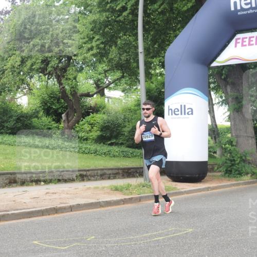 29.06.2025 - hella hamburg halbmarathon KatJ http://msf.ph/oto/8349868 29.06.2025 10:20:56 Zwischen KM18-KM19 6619, 7272 meine-sportfotos.de